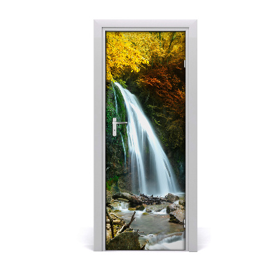 Tapet autocolant pentru uși Cascada în pădurea de toamnă