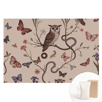 Tapet nețesut cu imprimeu O idilă naturală de fluturi și flori
