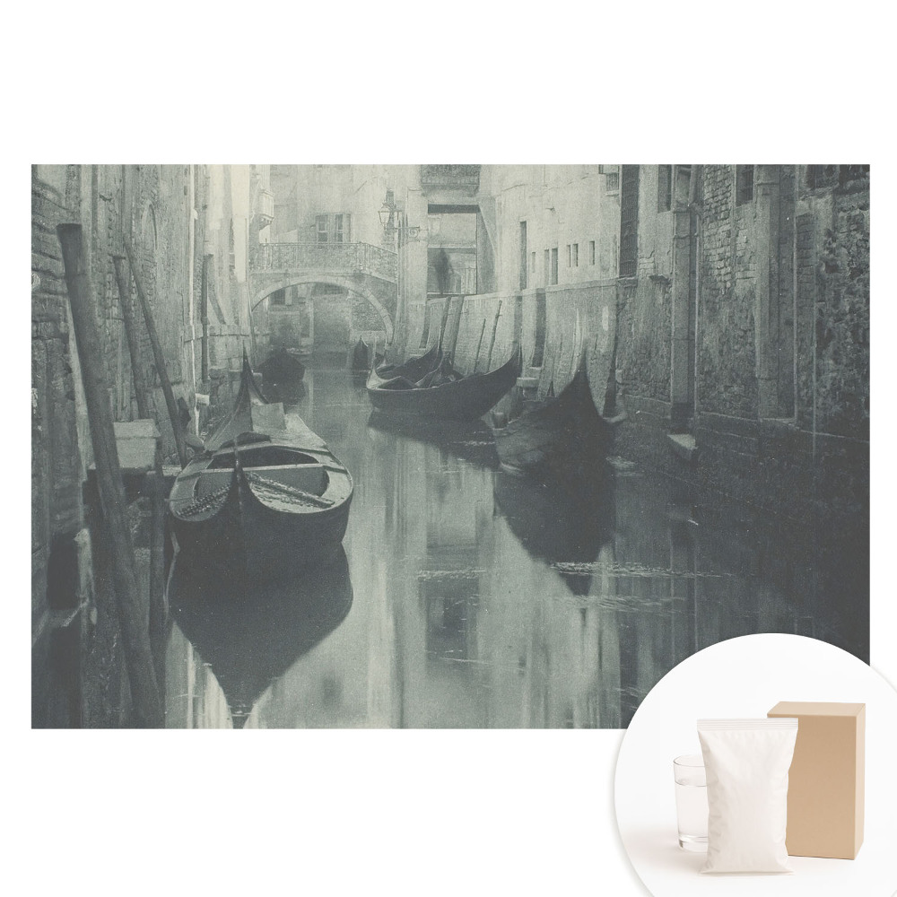 Fototapet cu imprimeu pe material nețesut Pace și armonie într-un canal fermecător