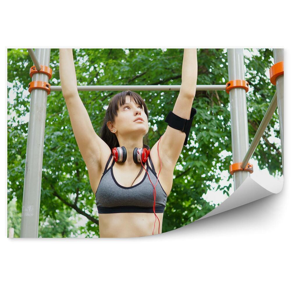 Fototapet pentru perete Femeie de ridicare pe trapez