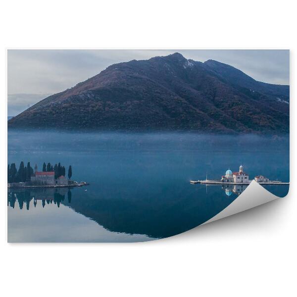 Decor fototapet Clădiri Copaci Munți Natură Ocean Muntenegro Ceață