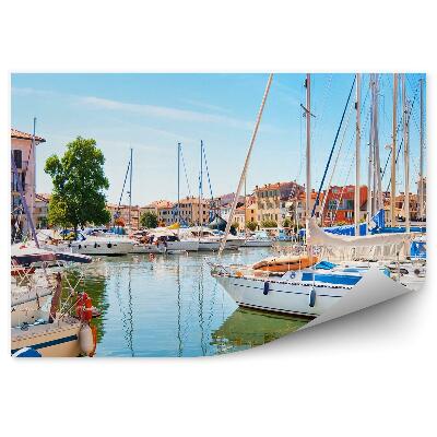 Decor fototapet Ambarcațiuni colorează turismul orașului