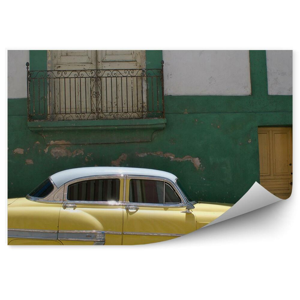 Fototapet vintage Clădirea mașinii galbene din Cuba