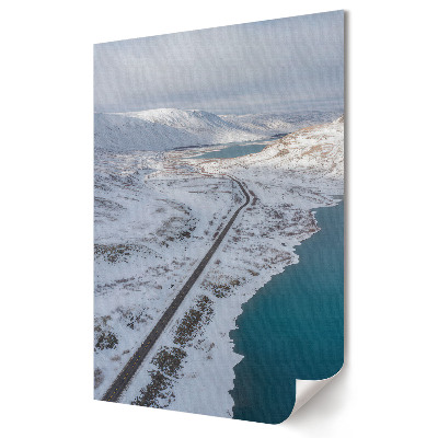 Grafică murală pe pânză Peisaj de iarnă peste un lac de munte