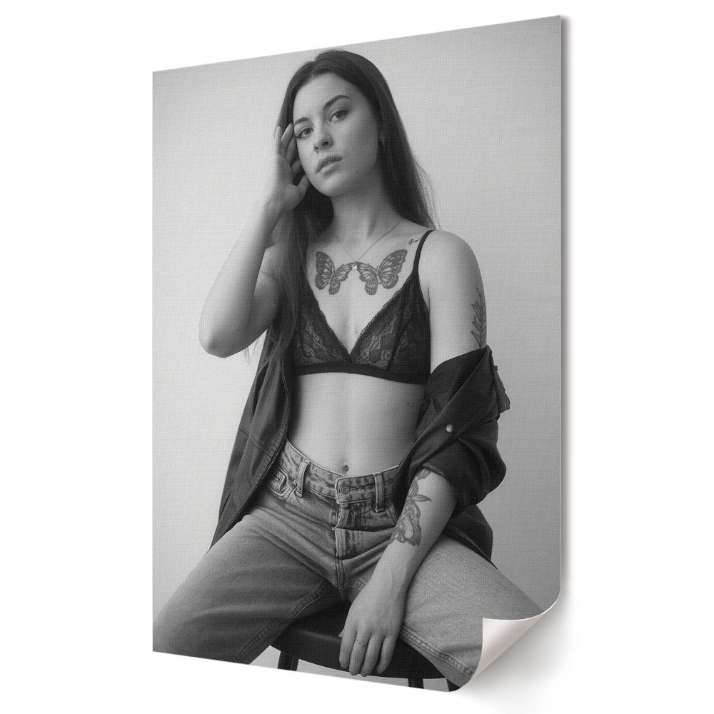 Grafică murală pe pânză Eleganță și forță în monocromie