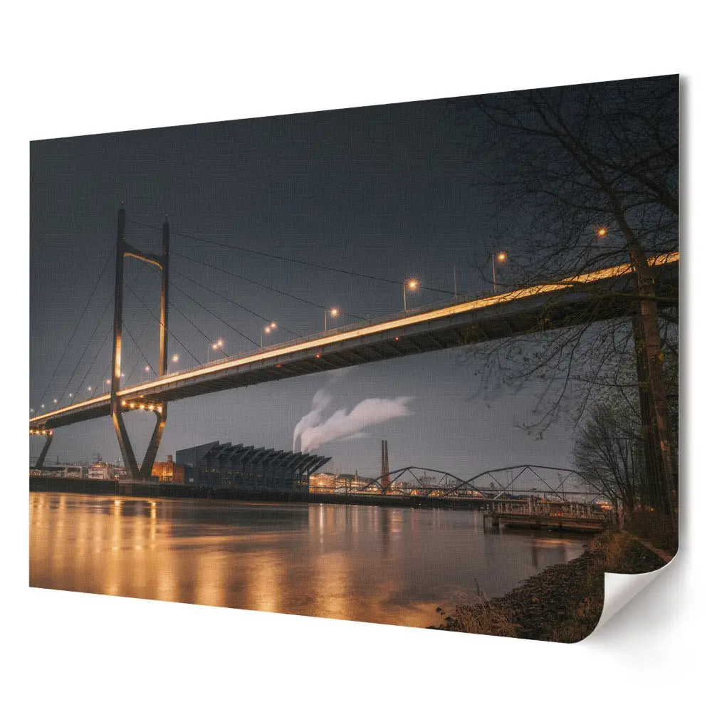 Poster de perete elegant cu un pod în peisajul urban nocturn
