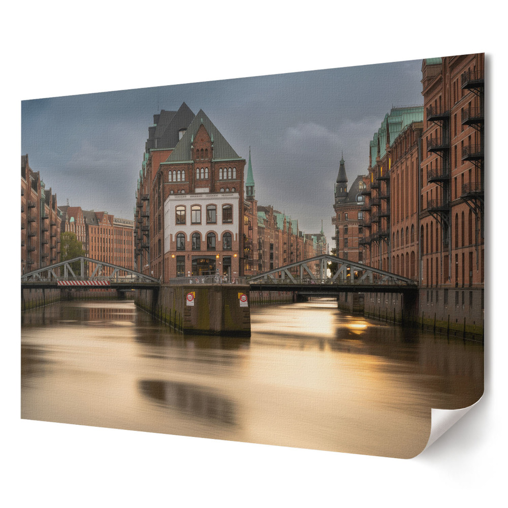 Poster de perete elegant Apus de soare peste canalele din Hamburg