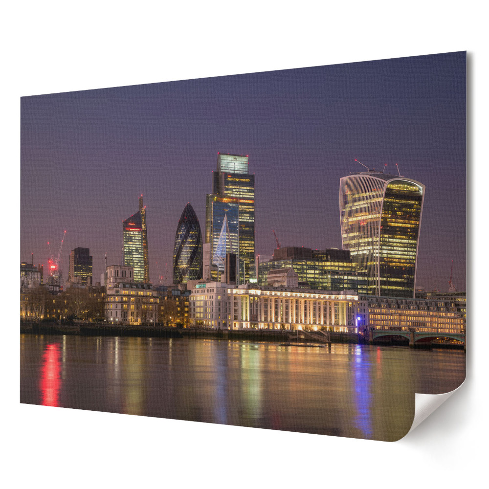Poster stilat pentru living Panoramă nocturnă a Londrei cu râul Tamisa