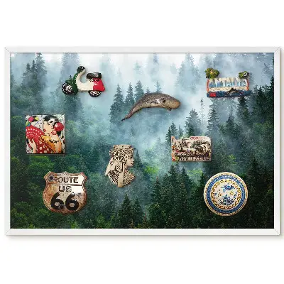 Tablă magnetică de perete cu imprimeu pădure deasă în ceață