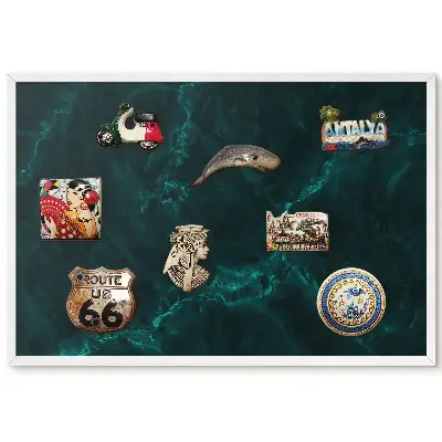 Panou magnetic înrămat cu model de marmură verde
