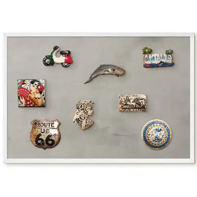 Panou magnetic înrămat cu design gri și texturi