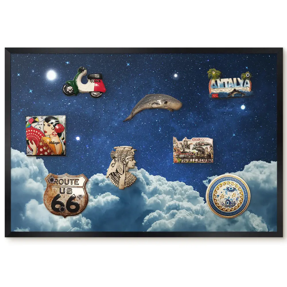 Panou magnetic înrămat cu imaginea unui cer de noapte înstelat deasupra norilor