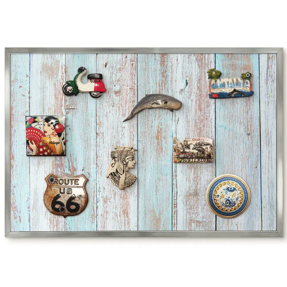 Plăci structurate cu abraziuni în albastru pastel, tablă metalică de perete cu ramă